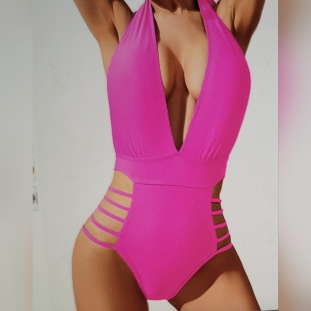 NWT SUPER SEXY HALTER CUT OUT HIGH LEG PADDED LOW CUT CLEAVAGE SWIM SUIT SMALL